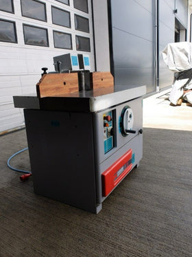 Frezavimo staklės Casadei - Industry Solutions