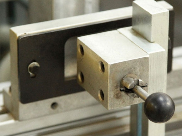 Vyrių ir spynų lizdų ir skylių frezavimo staklės Toscopia DHL