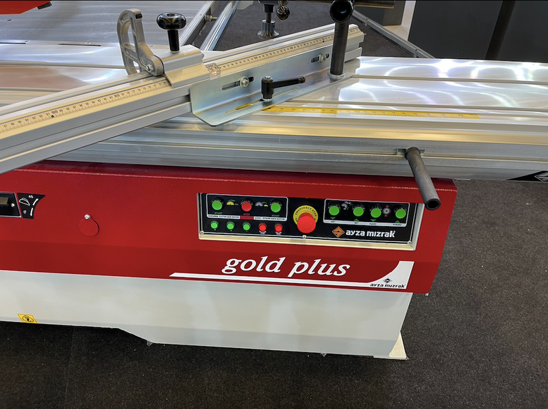 Formatinio pjovimo staklės Gold Plus 3200 Tiptronic - Industry Solutions