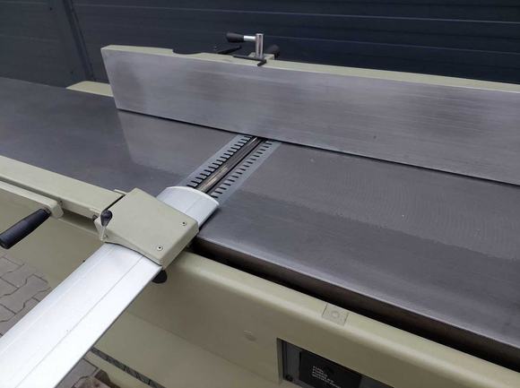 Leistuvas SCM 400 - Industry Solutions