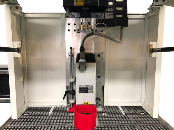 Naujas CNC apdirbimo centras Routermax Basic 1530 Servo Deluxe - Industry Solutions